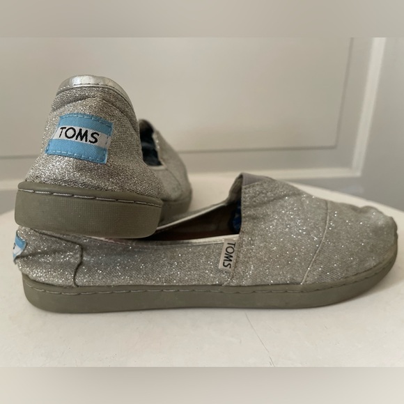 TOMS Sparkling Silver Slip-Ons - Picture 1 of 1